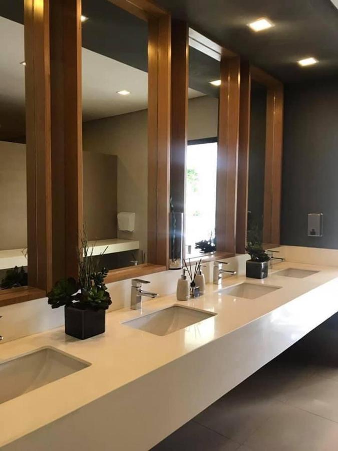 Studio At Viceroy T4 Florence Way マニラ市 エクステリア 写真
